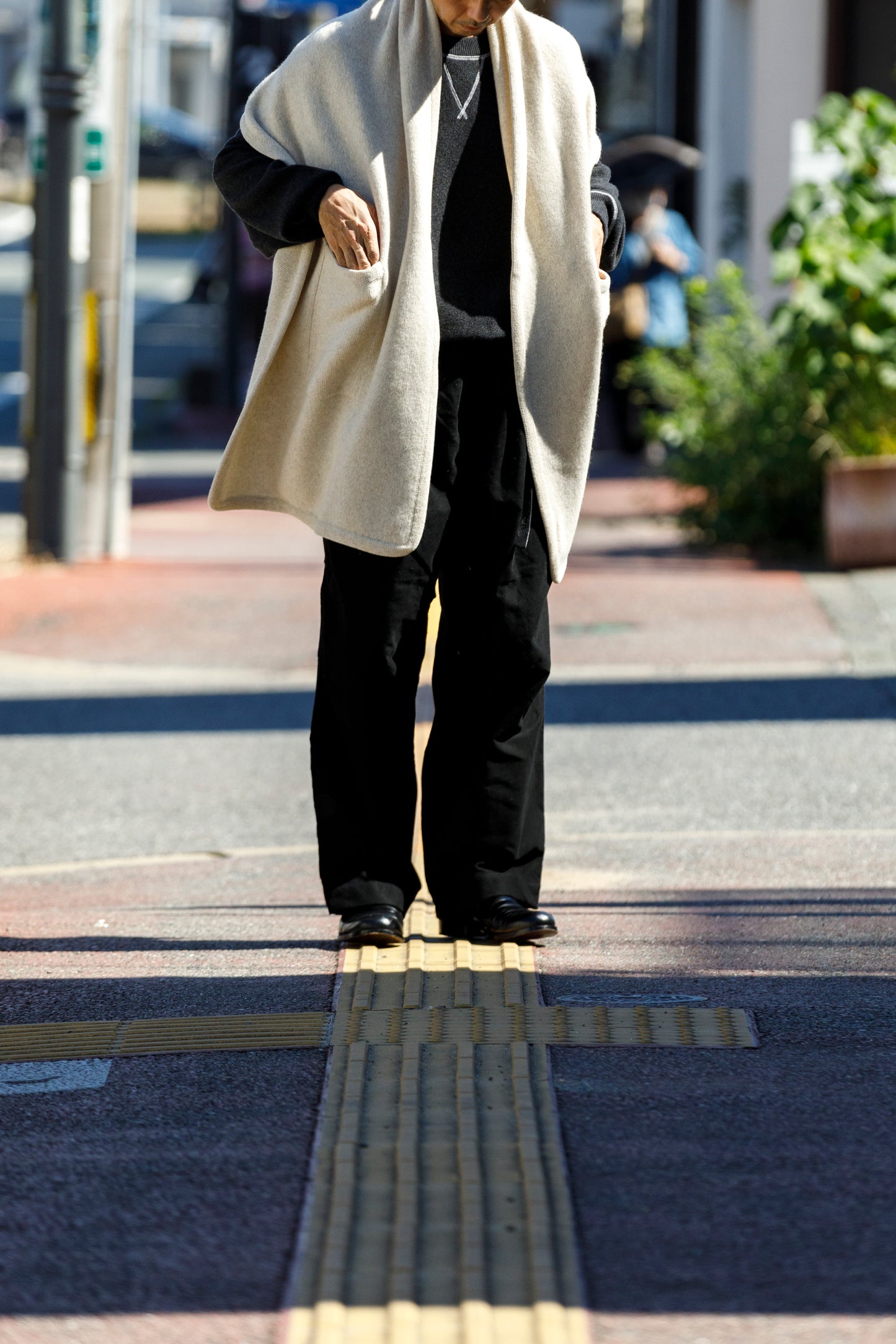 Nikki ESSENTIAL PIECE / Felting Wool Over Stole - White×Beige