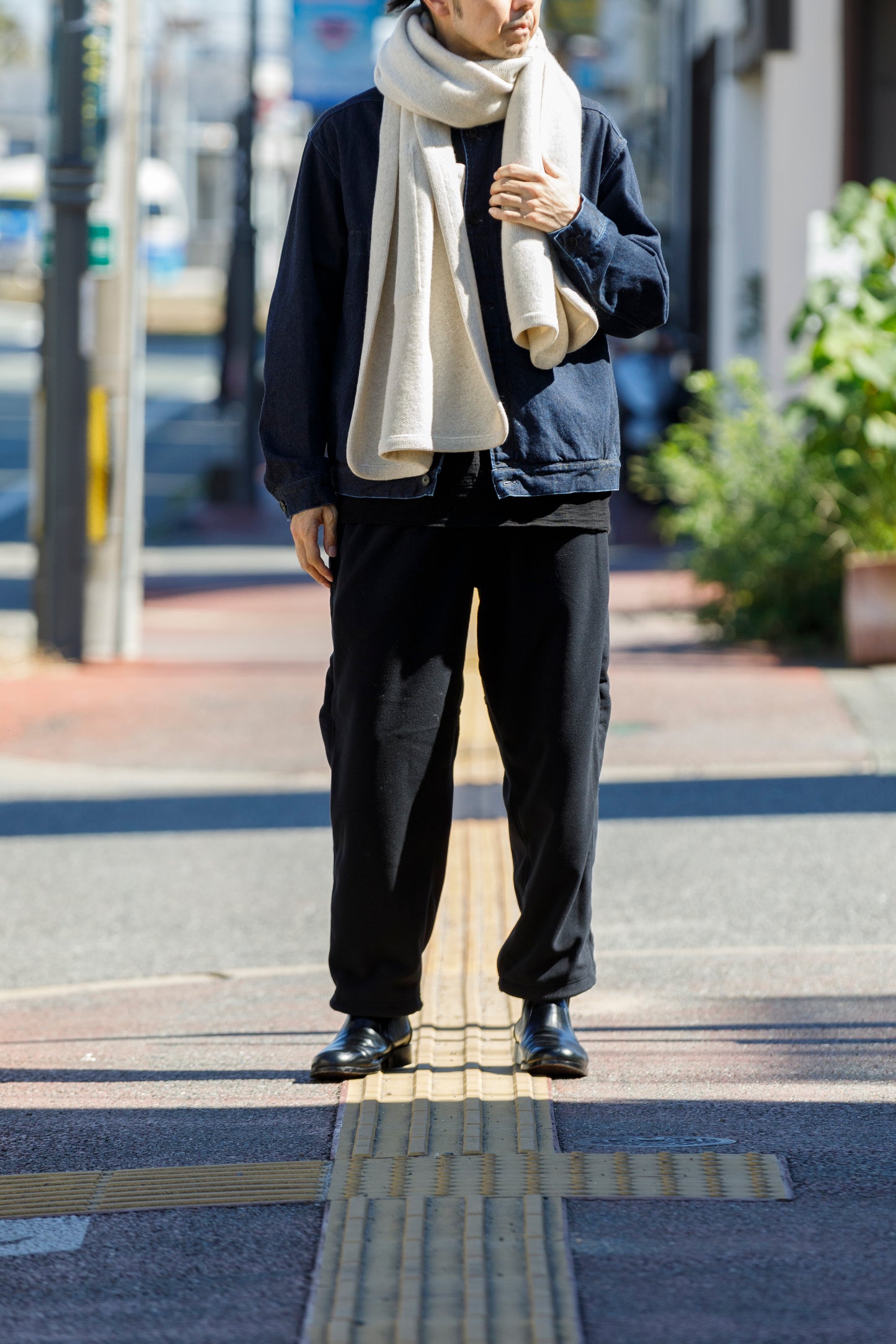 Nikki ESSENTIAL PIECE / Felting Wool Over Stole - White×Beige