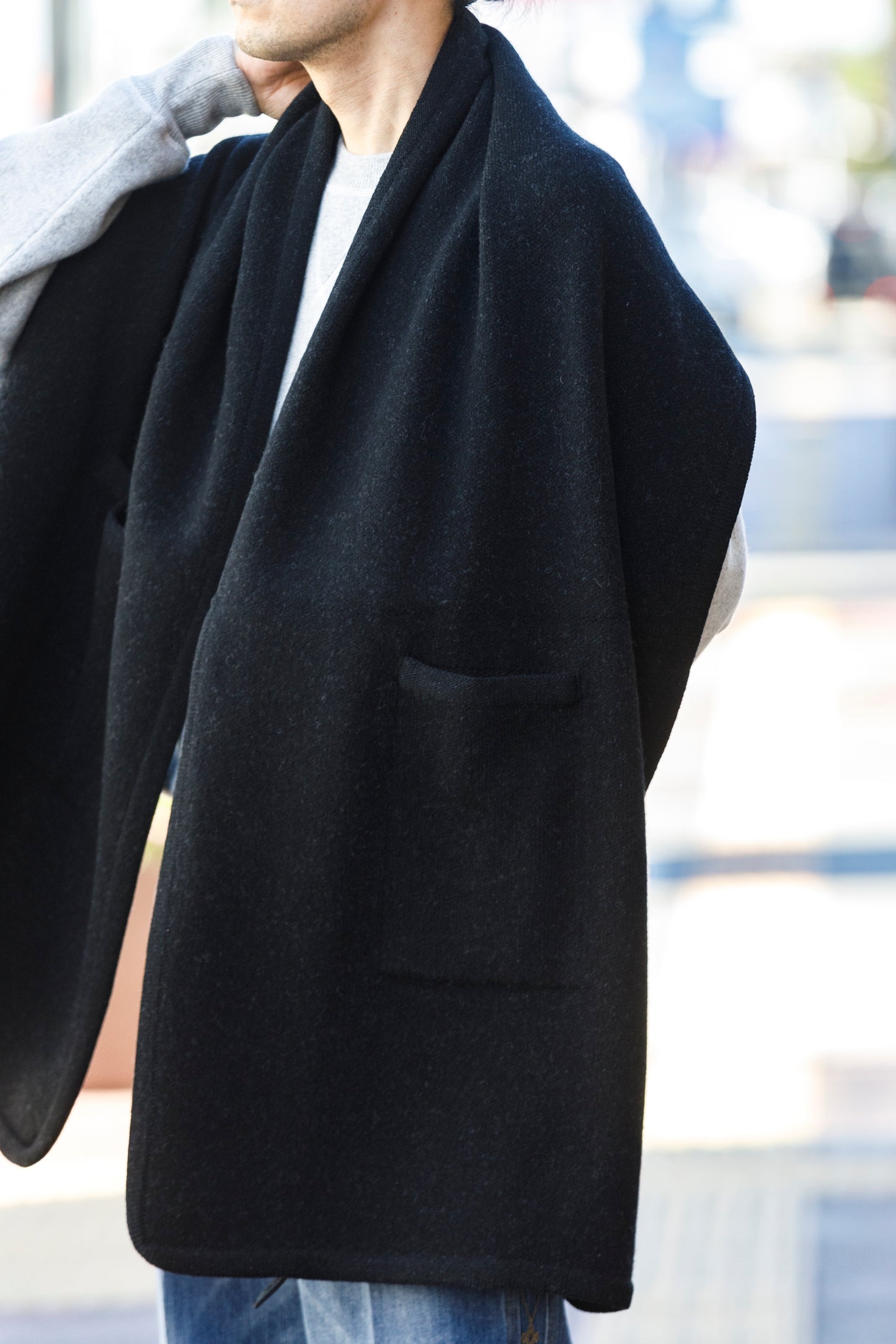 Nikki ESSENTIAL PIECE / Felting Wool Over Stole - Chacoal