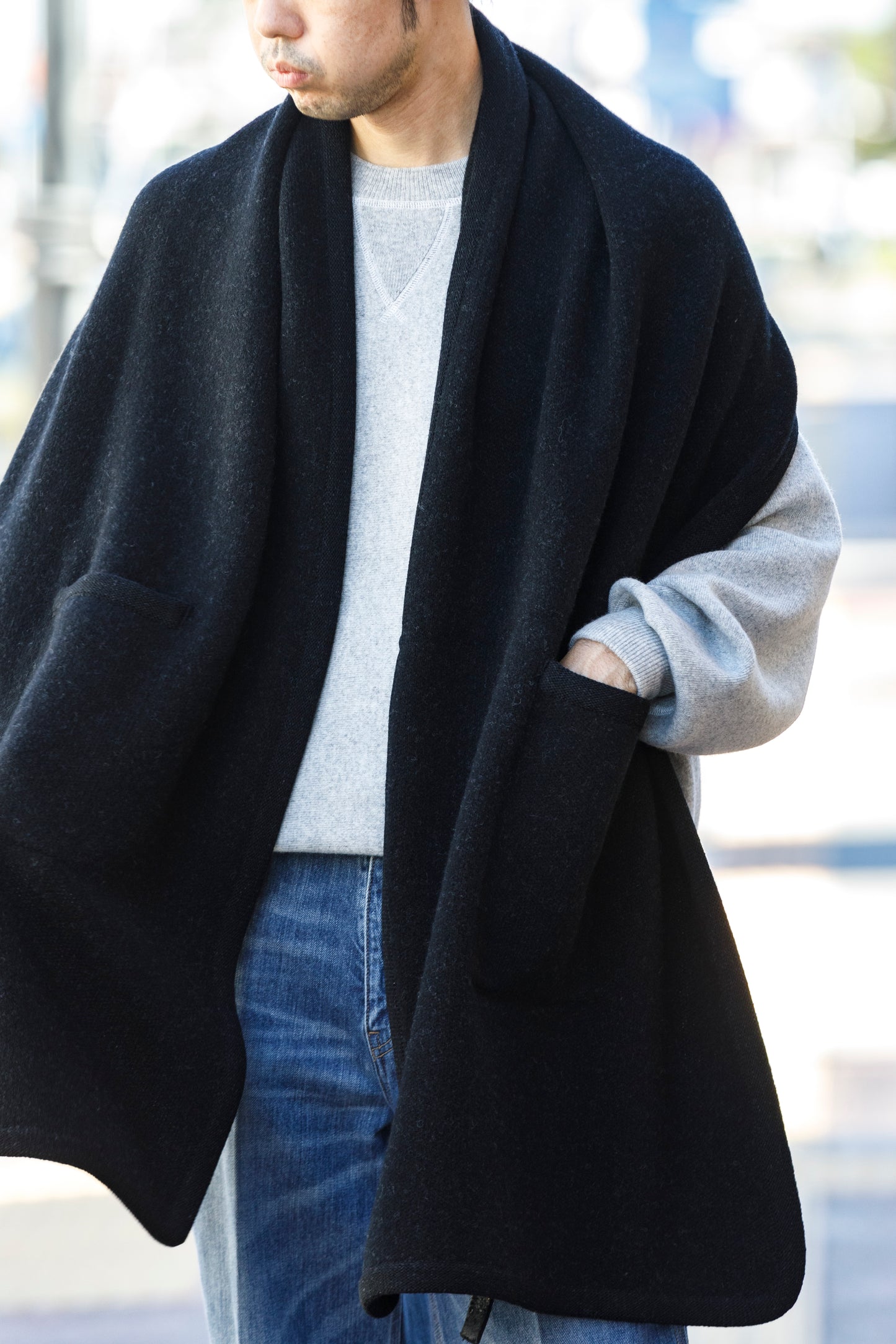 Nikki ESSENTIAL PIECE / Felting Wool Over Stole - Chacoal