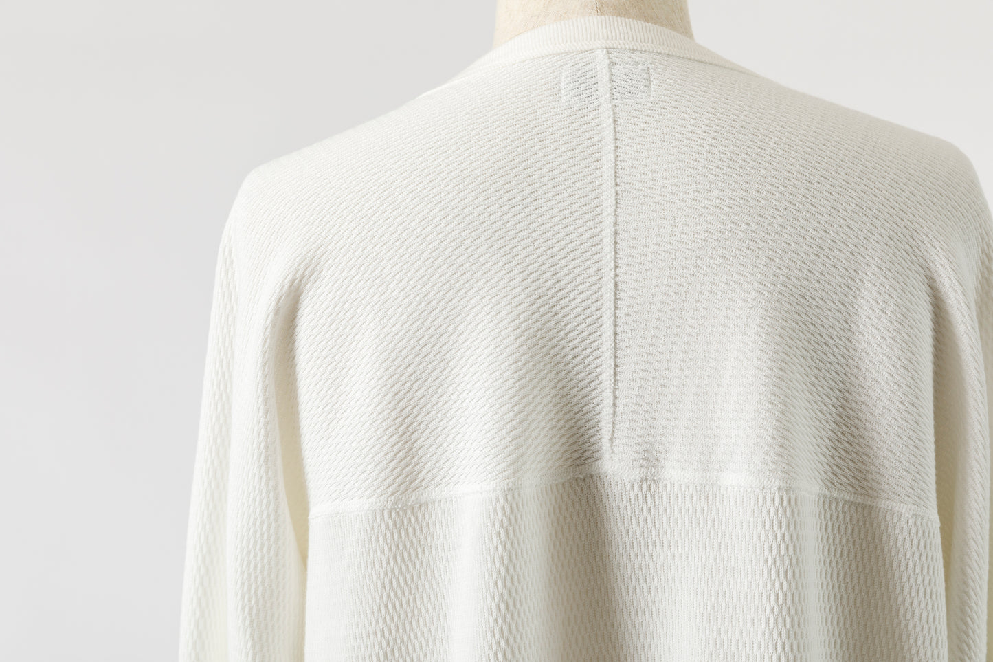 CHANGES / CH1079 THERMAL TEE - White