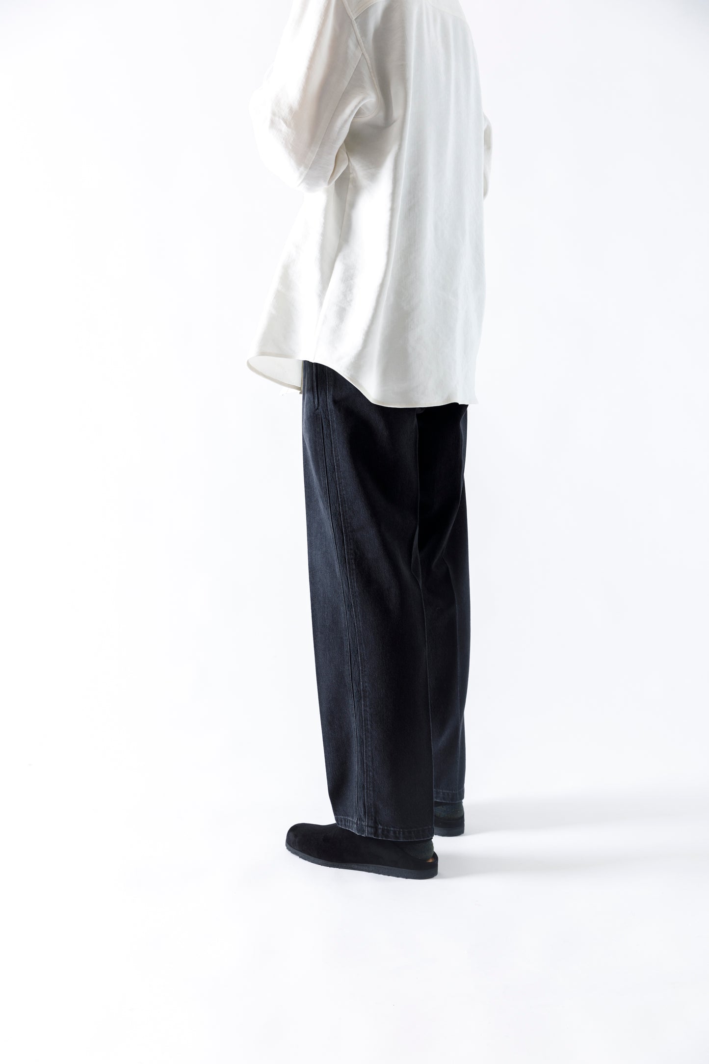 PETROSOLAUM × JAN-JAN VAN ESSCHE / SABOT / DEER SUEDE - Black