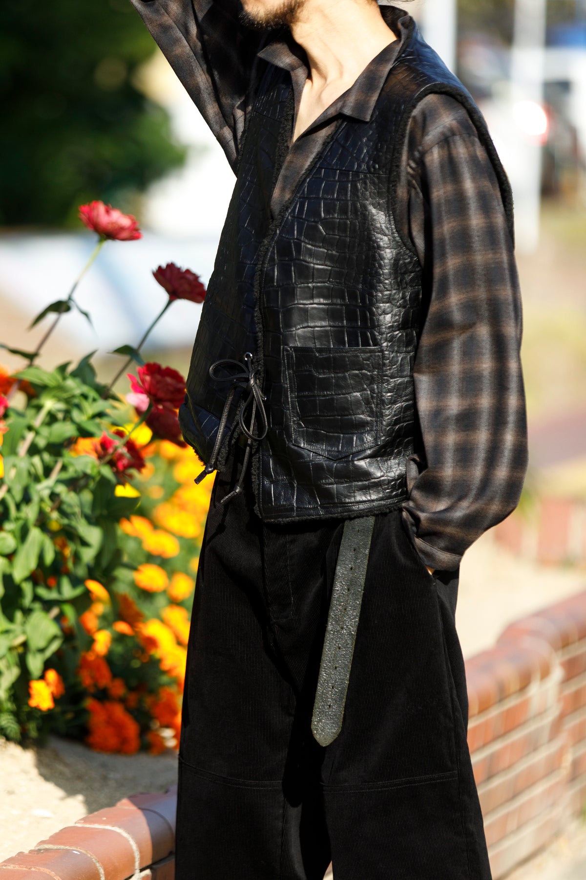 Willow Pants / P-033 COW LEATHER × FAKE MOUTON - Black