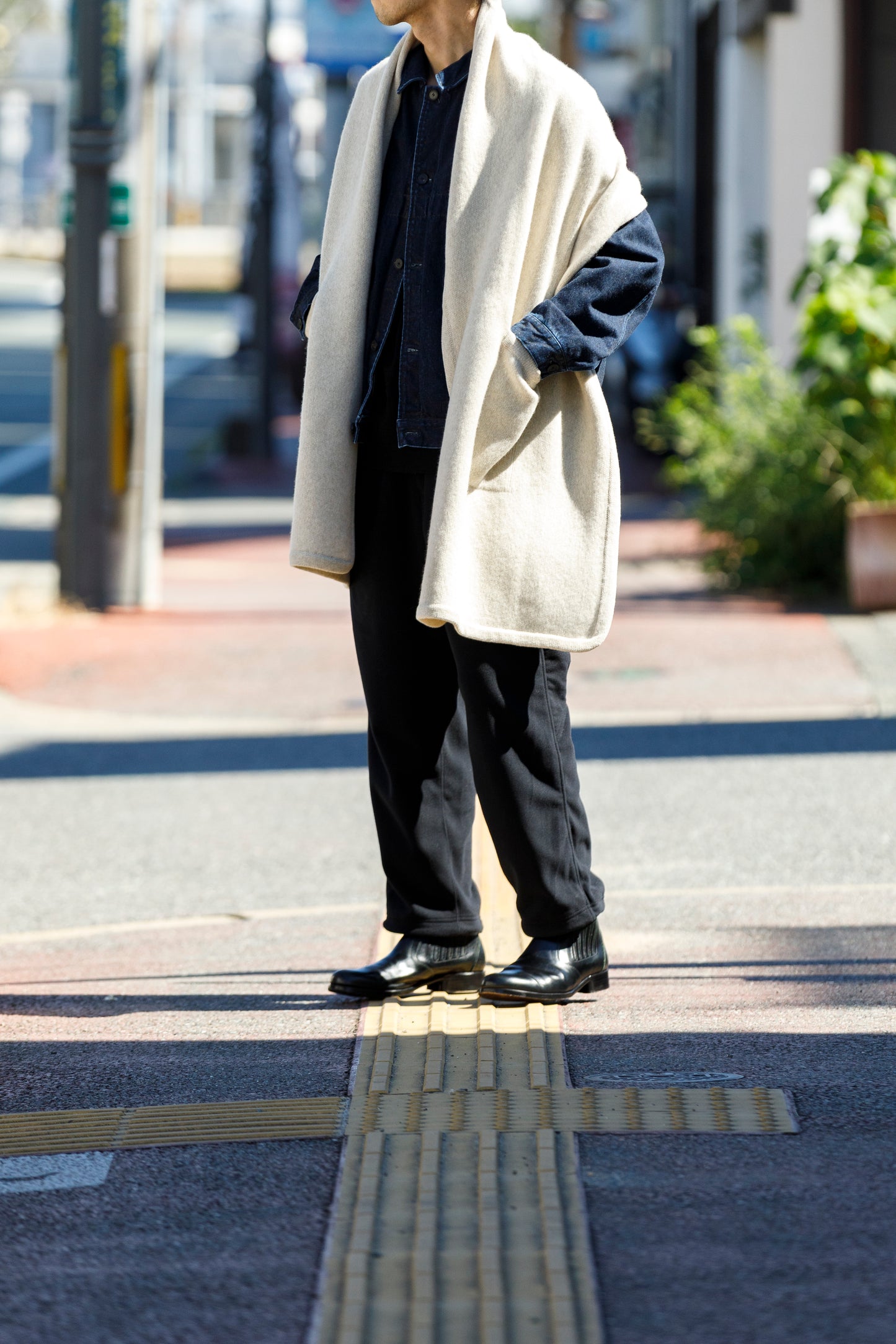 Nikki ESSENTIAL PIECE / Felting Wool Over Stole - White×Beige