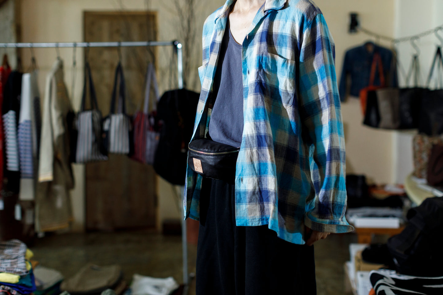 Willow Pants / P-015 Waist Pouch - Cowhide Punching Leather