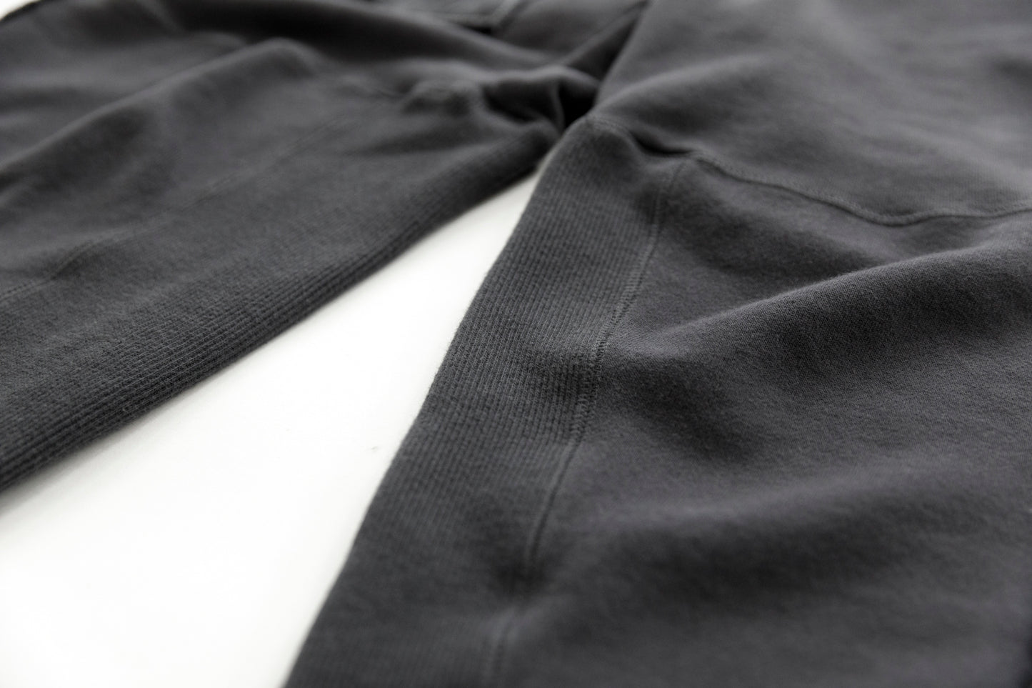 CULTURES BUSY_HUMANS PT - Black