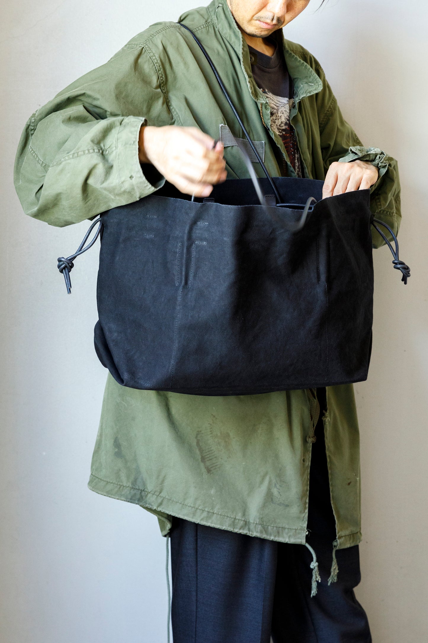 AMIACALVA A070 SCARECROW TOTE(M) - Black