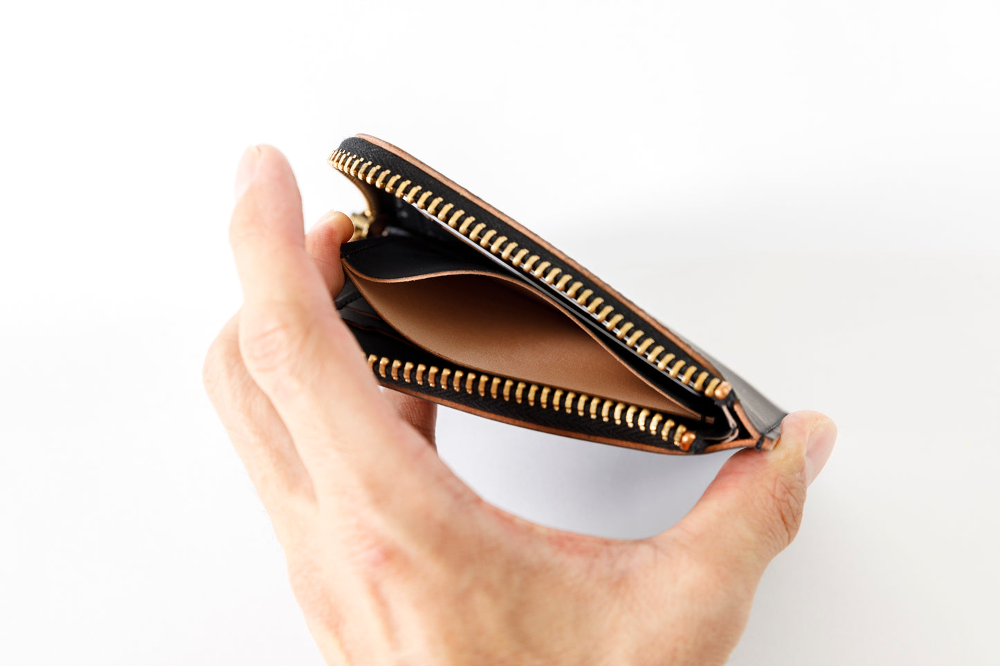 AMIACALVA AK043 CORDOVAN SHORT WALLET - Black