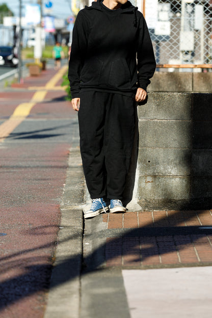 WONDER ROOM WWH-003 "WHALE" Sweat Slacks - Black