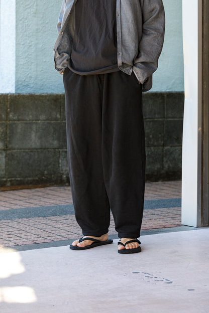 WONDER ROOM WWH-003 "WHALE" Sweat Slacks - Black