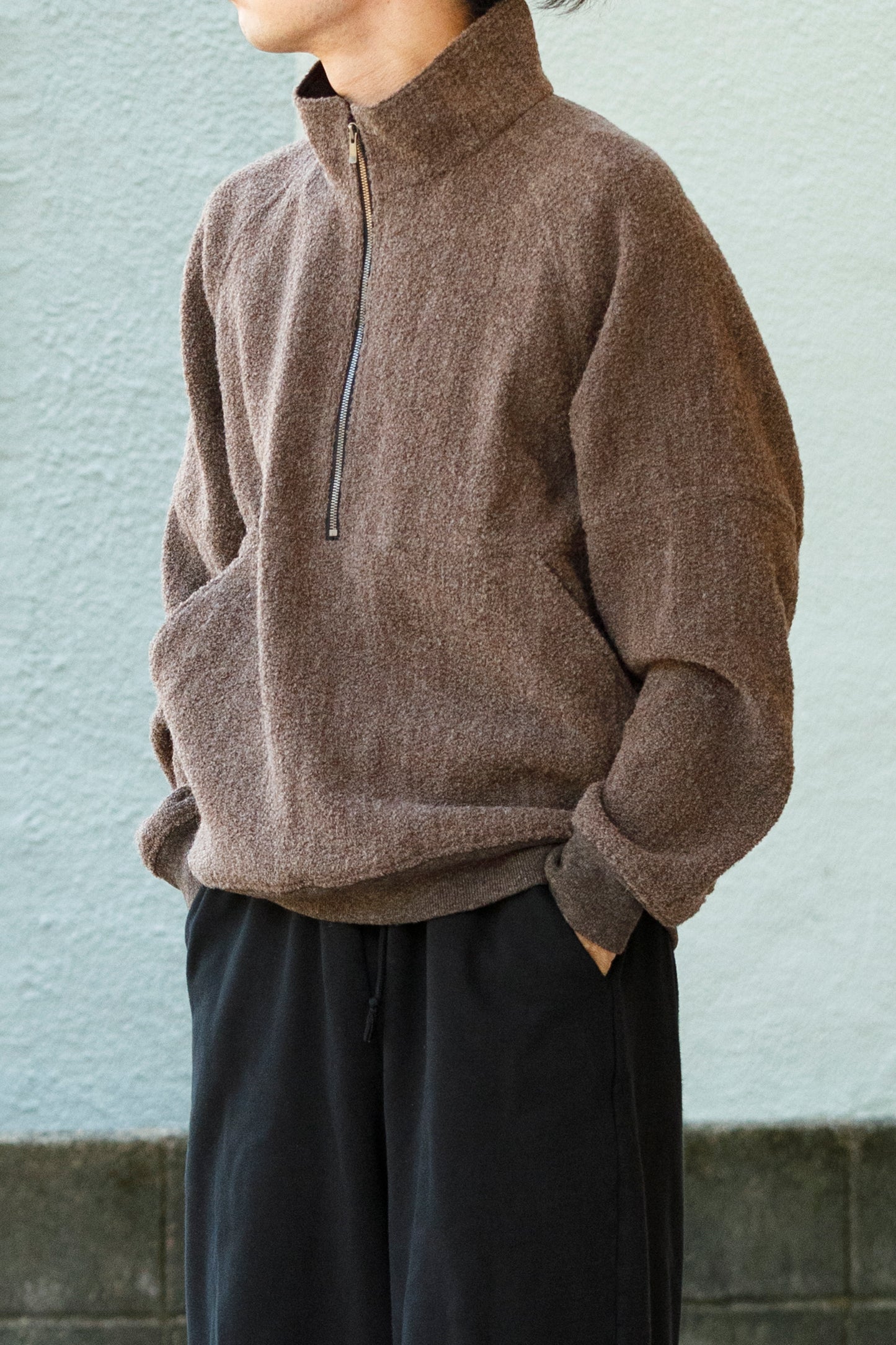 山内 25236 / アルパカボア・ジッププルオーバー - charcoal gray