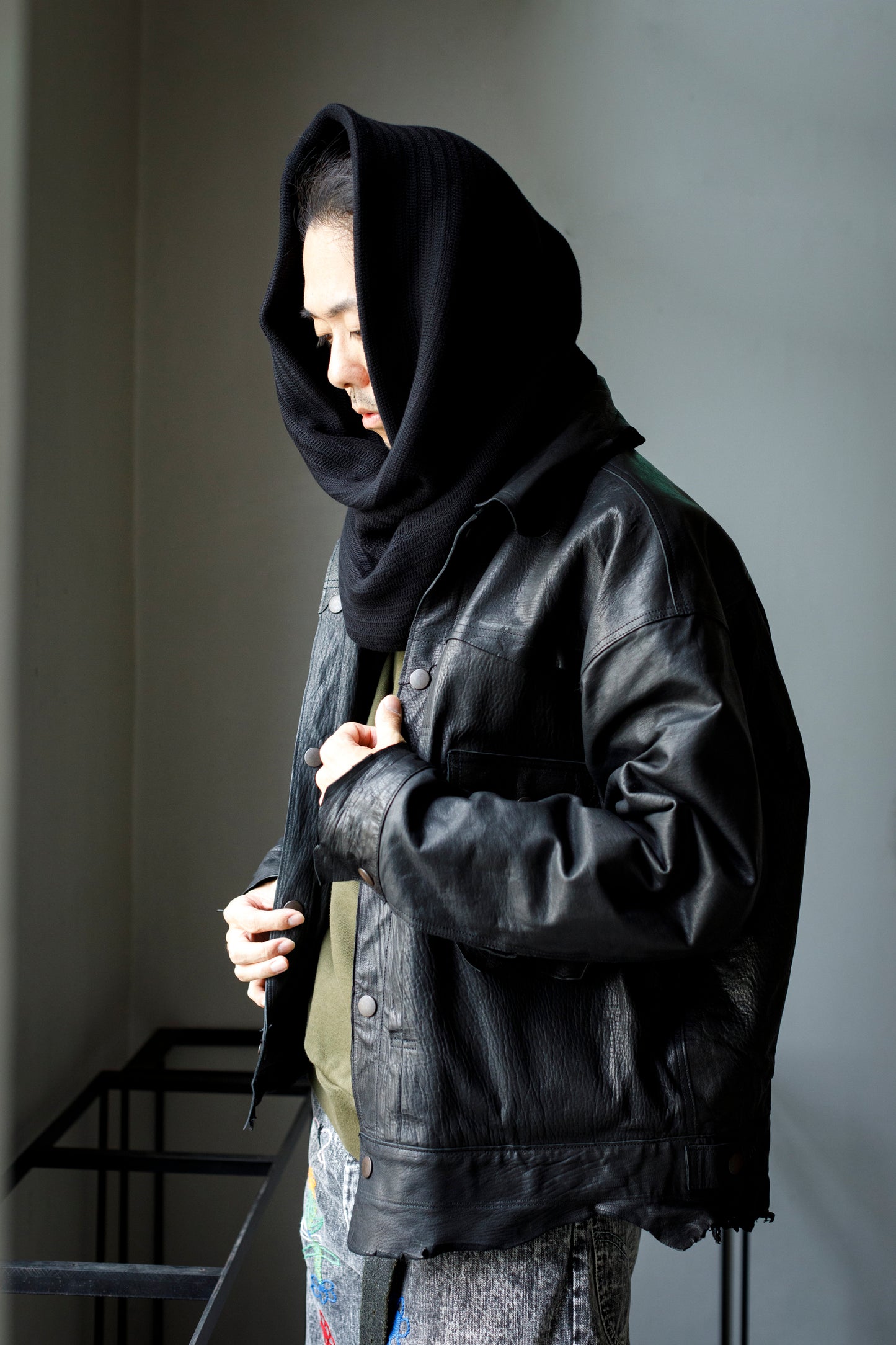 WONDER ROOM WMA-002 "MARS" Neck Warmer - Black