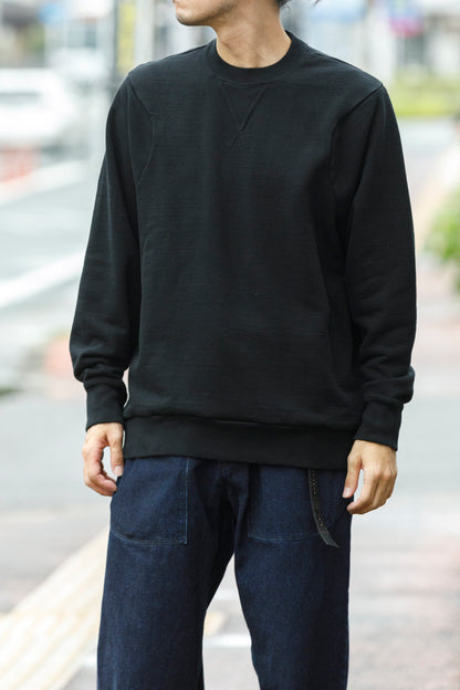 WONDER ROOM WWH-002 "WHALE" Crewneck Sweat - Black