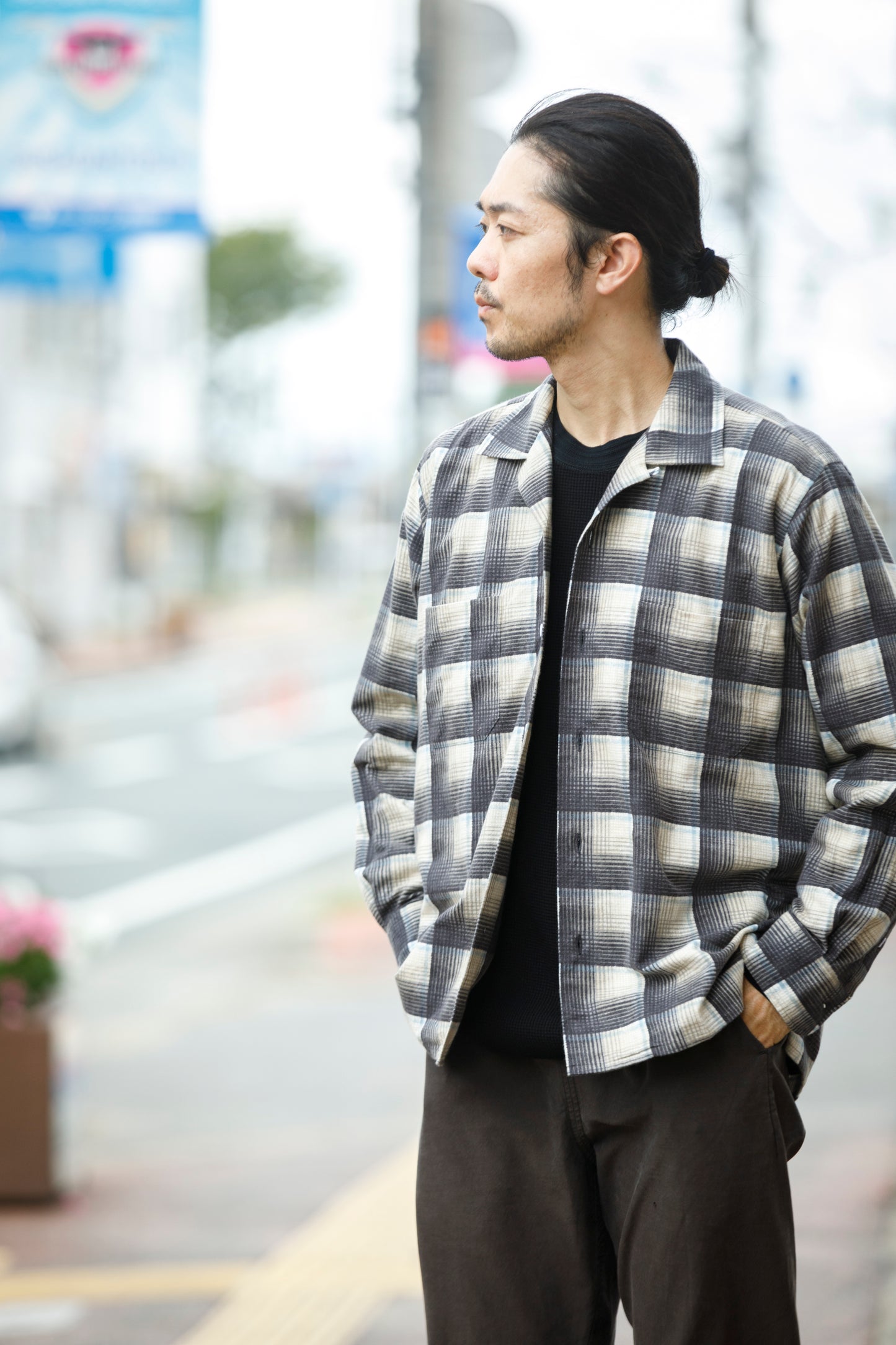 WONDER ROOM WWH-002 "WHALE" Crewneck Sweat - Black