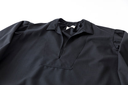 SARTO / 252-18001  TUKED SKIPPER BLOUSE(HIGH TWISTED WOOL) - BLACK
