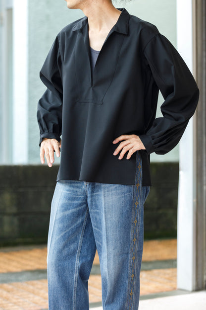 SARTO / 252-18001  TUKED SKIPPER BLOUSE(HIGH TWISTED WOOL) - BLACK