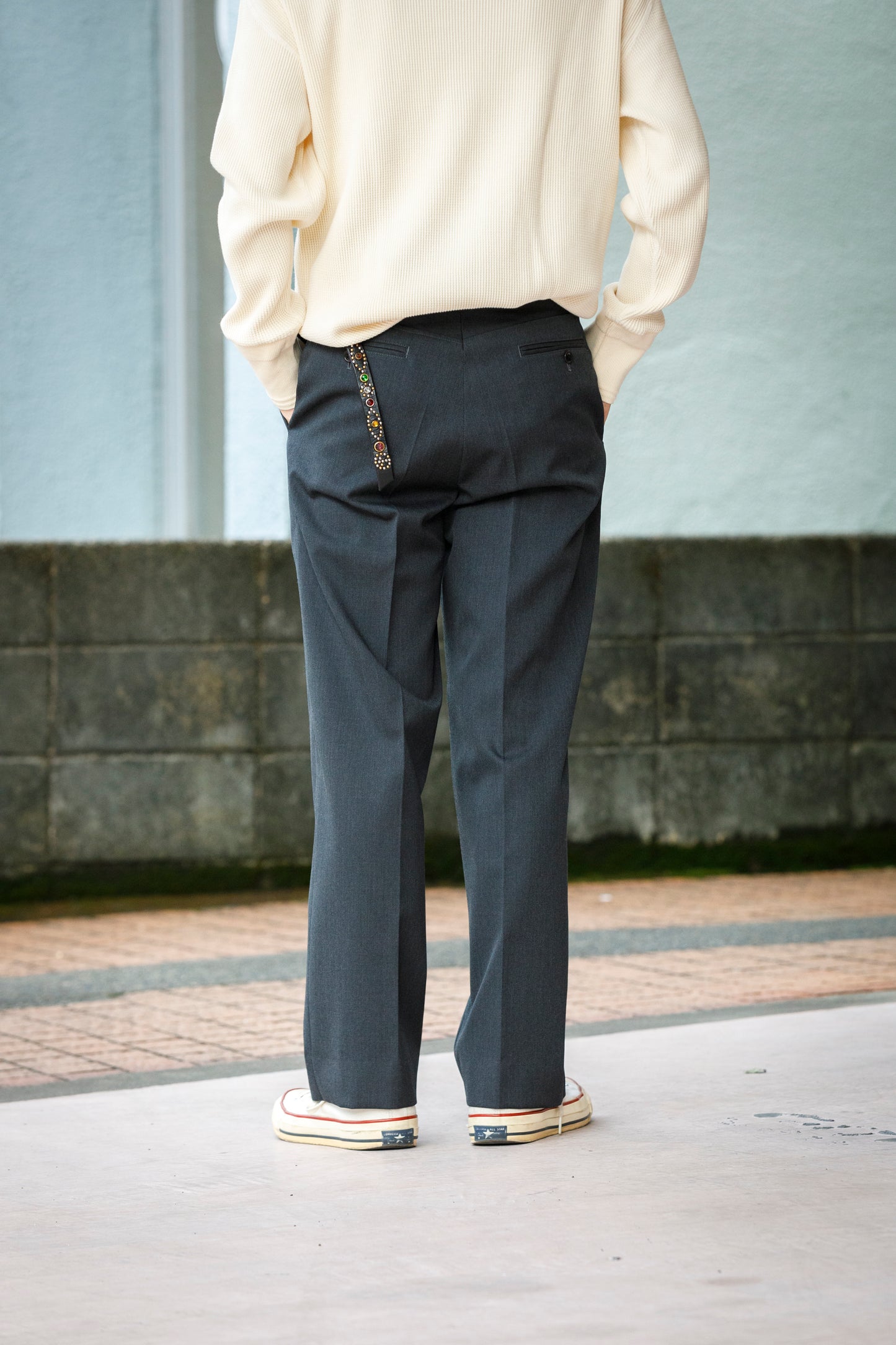 SARTO / 252-11001 TUCKER EMBROIDERY SLACKS(HIGH TWIST WOOL GABADINE) - CHACOAL