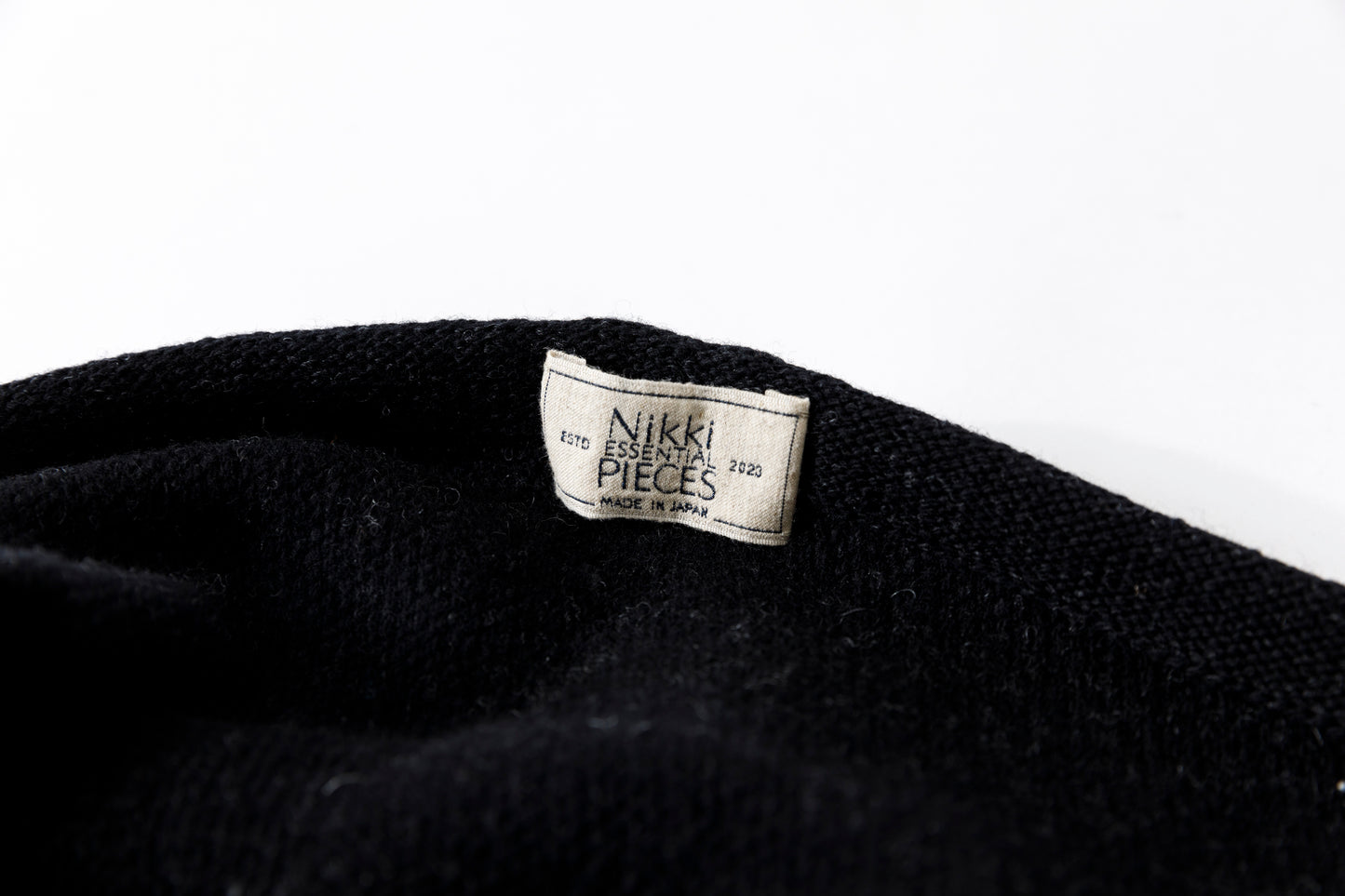 Nikki ESSENTIAL PIECE  / Felting Wool Over Stole - Chacoal