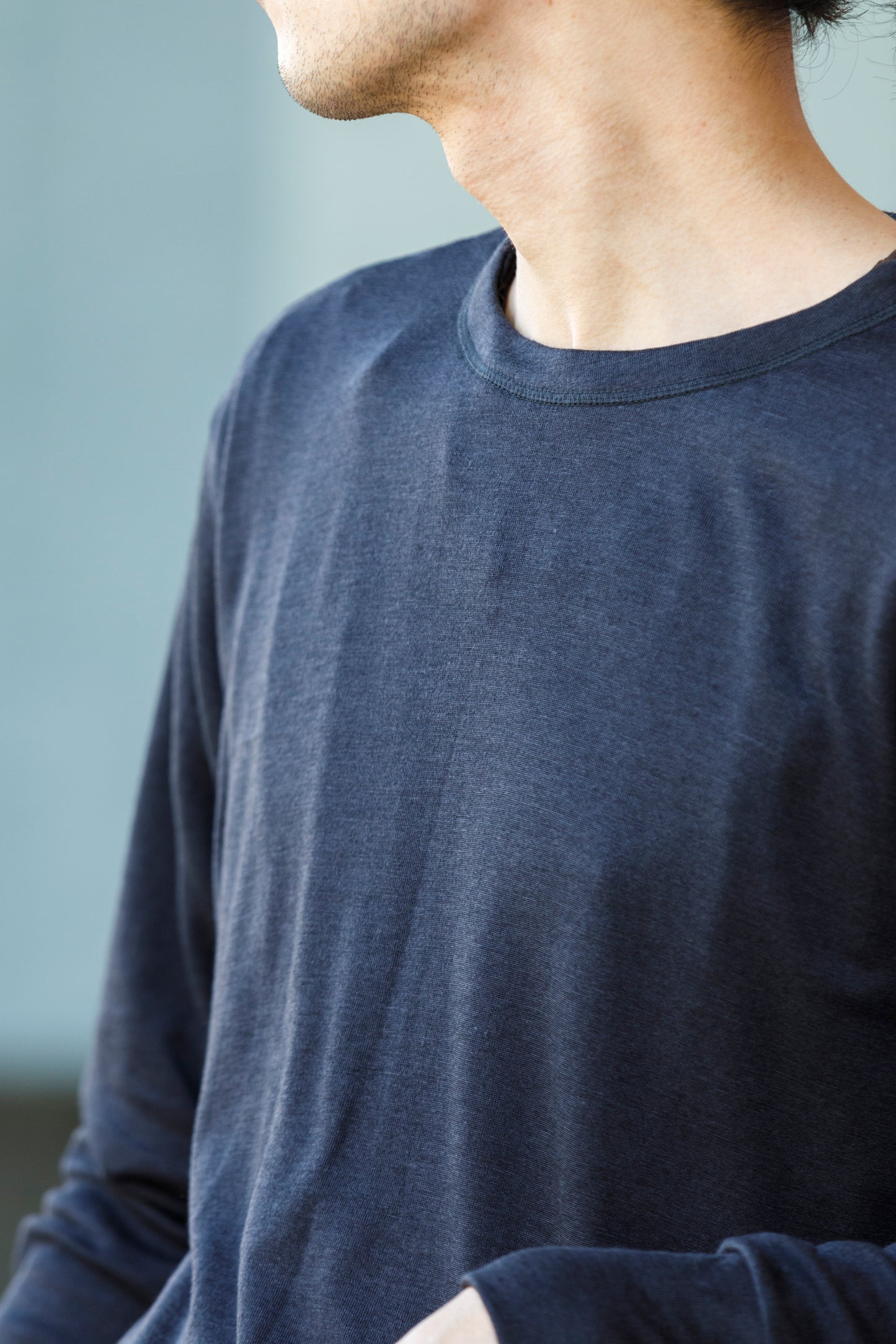 Nikki ESSENTIAL PIECE /  Wool Silk Fraise Stitch Jersey Crewneck(Unisex) - Chacoal