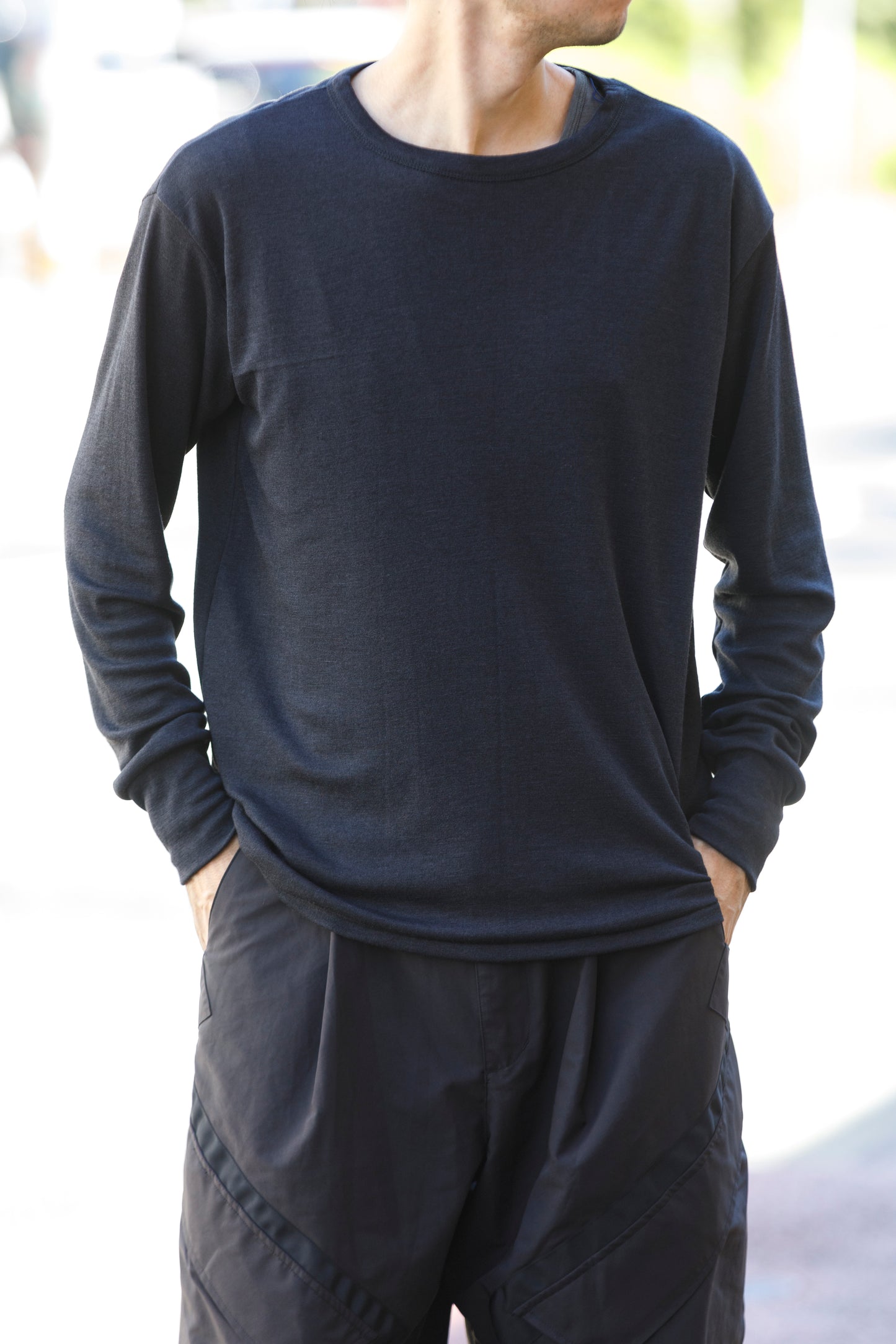 Nikki ESSENTIAL PIECE /  Wool Silk Fraise Stitch Jersey Crewneck(Unisex) - Chacoal