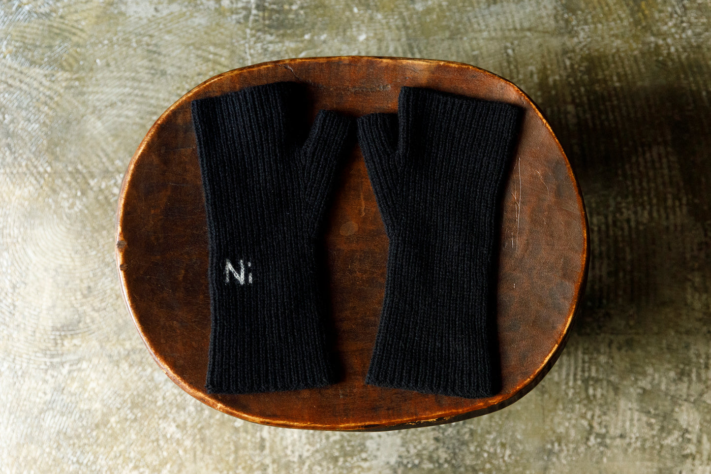 NIkki ESSENTIAL PIECE / ALL Yak Mitten(unisex) - BLACK×NAVY