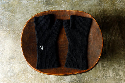 NIkki ESSENTIAL PIECE / ALL Yak Mitten(unisex) - BLACK×NAVY