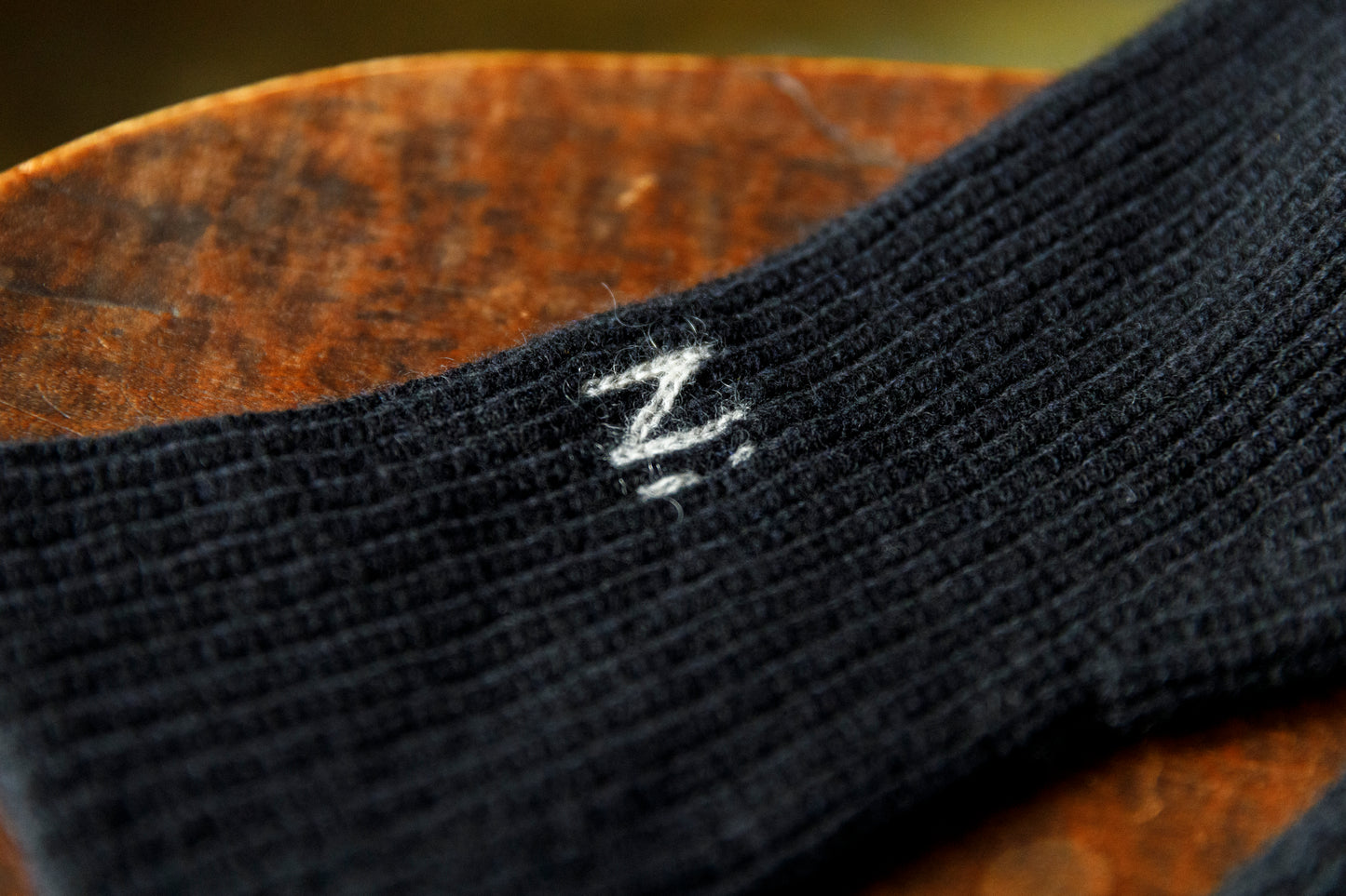 NIkki ESSENTIAL PIECE / ALL Yak Mitten(unisex) - BLACK×NAVY