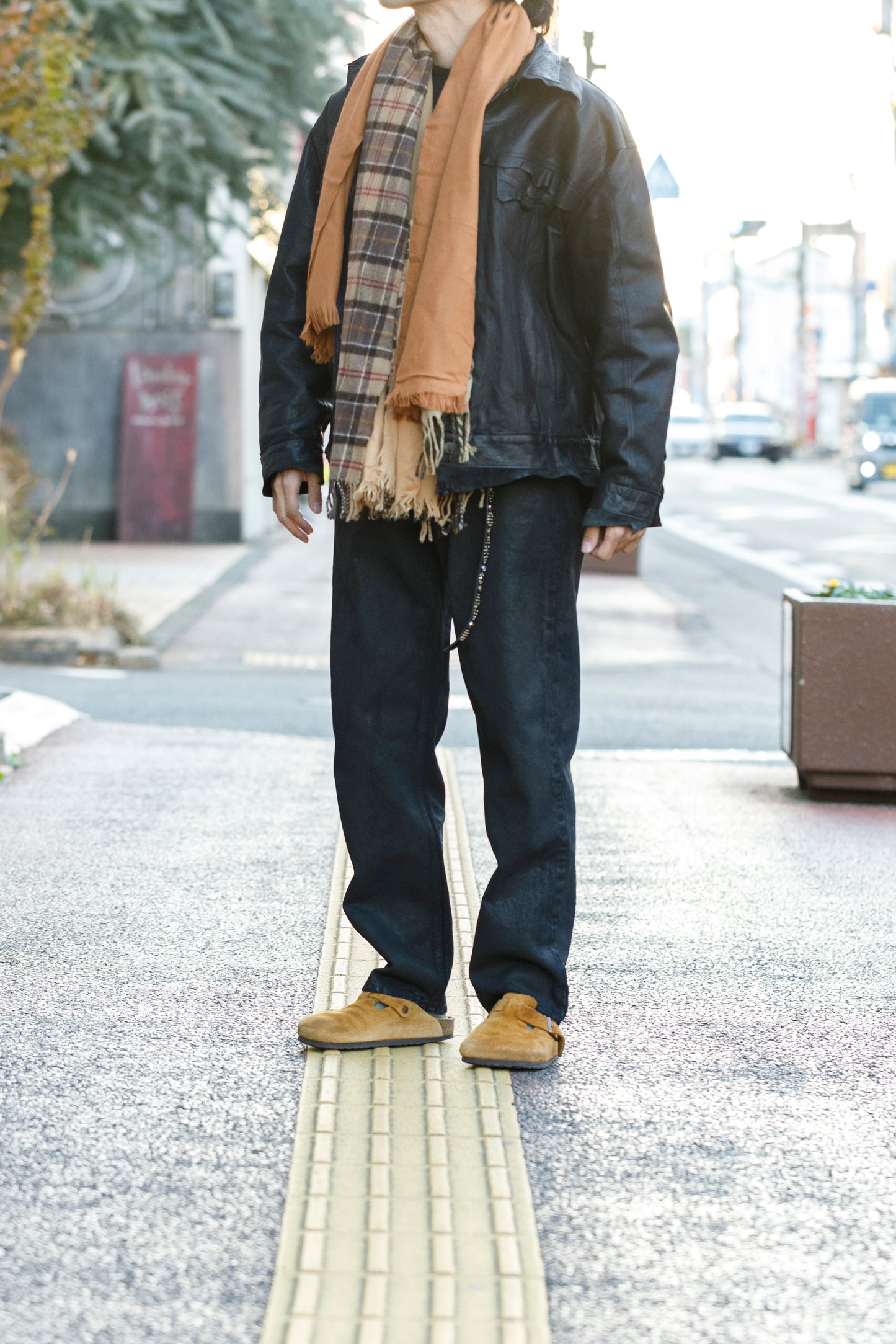 ink / FREELY SCARF - BROWN