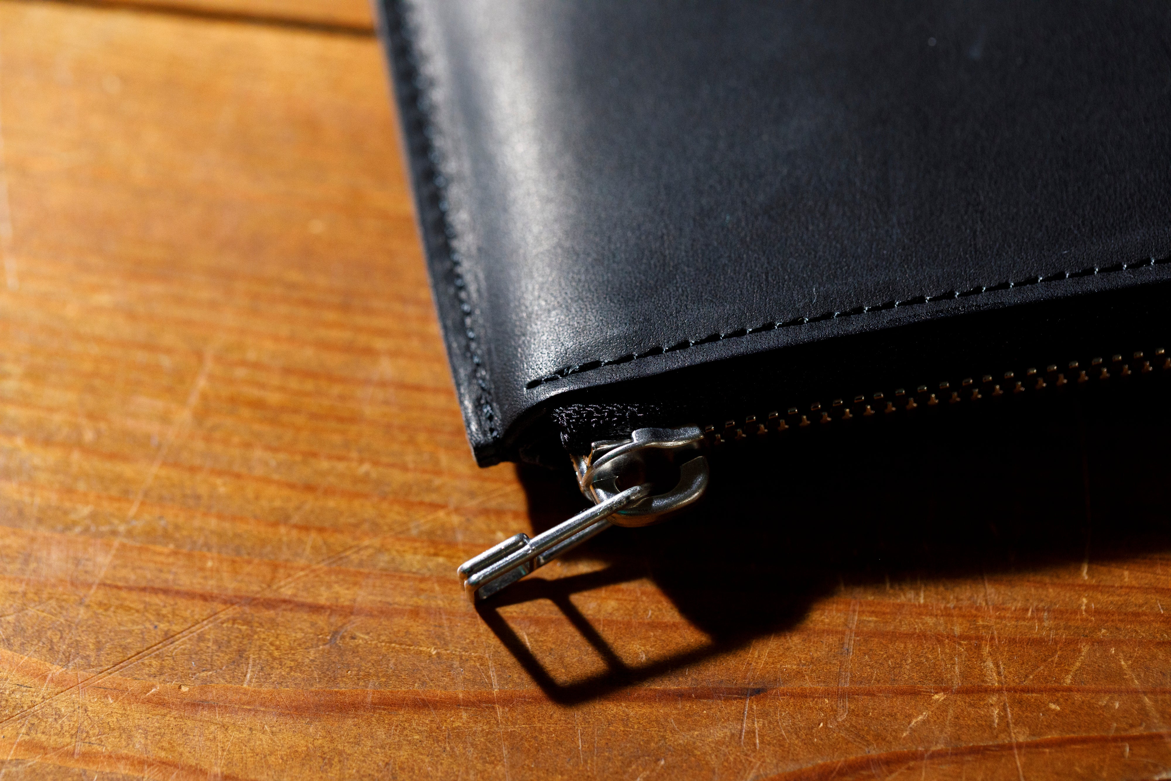 AMIACALVA / AK-042 GUIDI&ROSELLINI LONG ZIP WALLET - Black – reggio