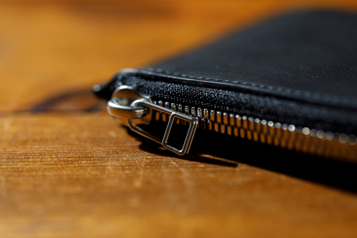 AMIACALVA / AK-043 GUIDI&ROSELLINI SHORT ZIP WALLET - Black