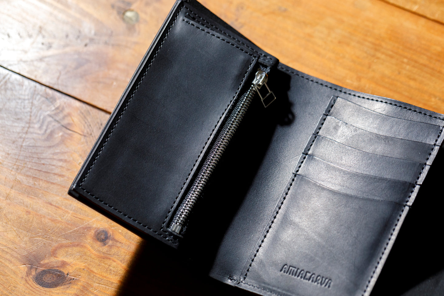 AMIACALVA / AK-007 GUIDI&ROSELLINI MEDIUM WALLET - Black