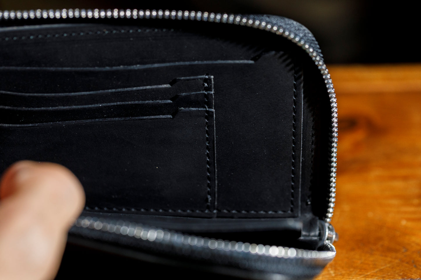 AMIACALVA / AK-042 GUIDI&ROSELLINI LONG ZIP WALLET - Black