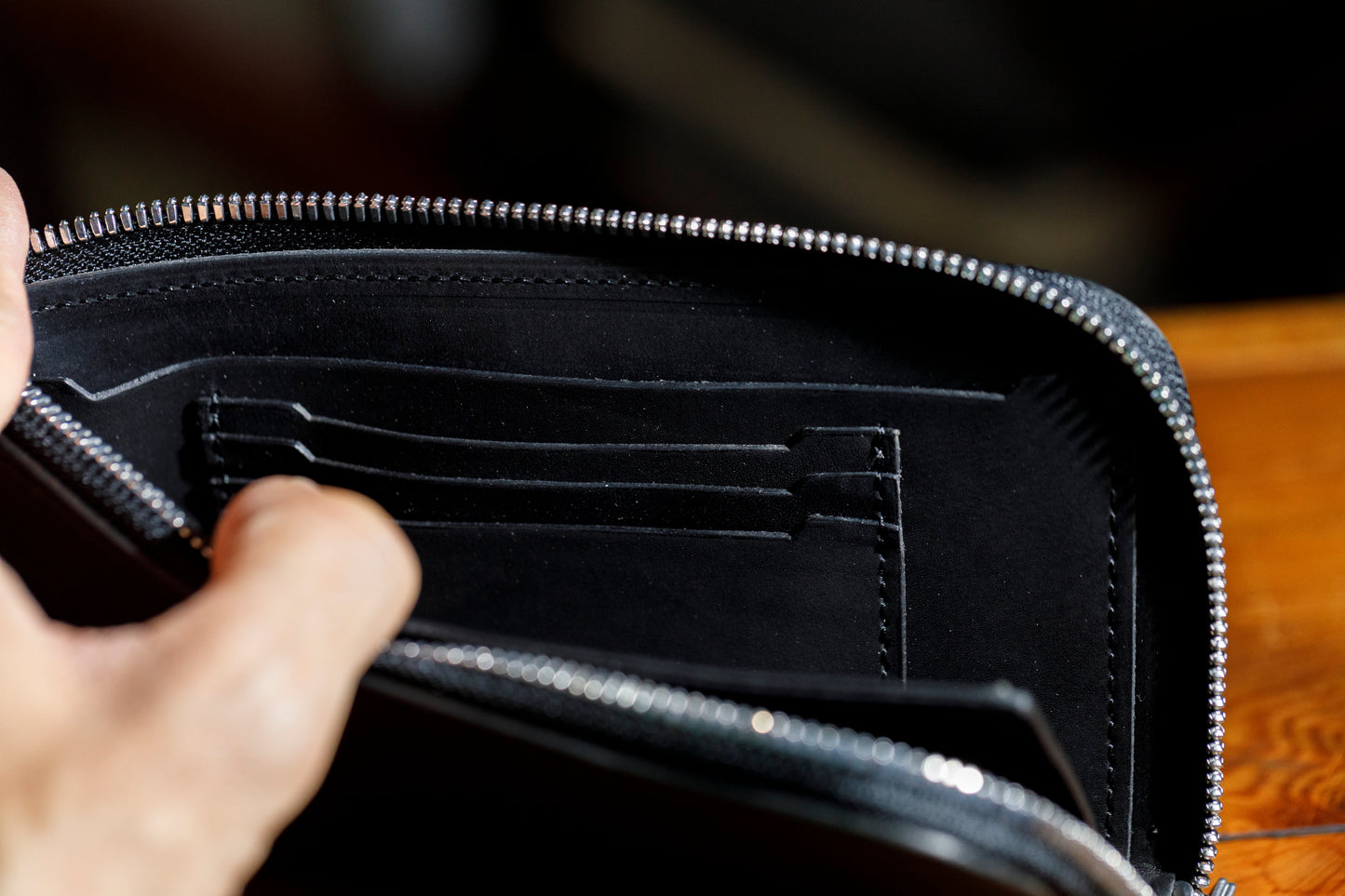 AMIACALVA / AK-042 GUIDI&ROSELLINI LONG ZIP WALLET - Black