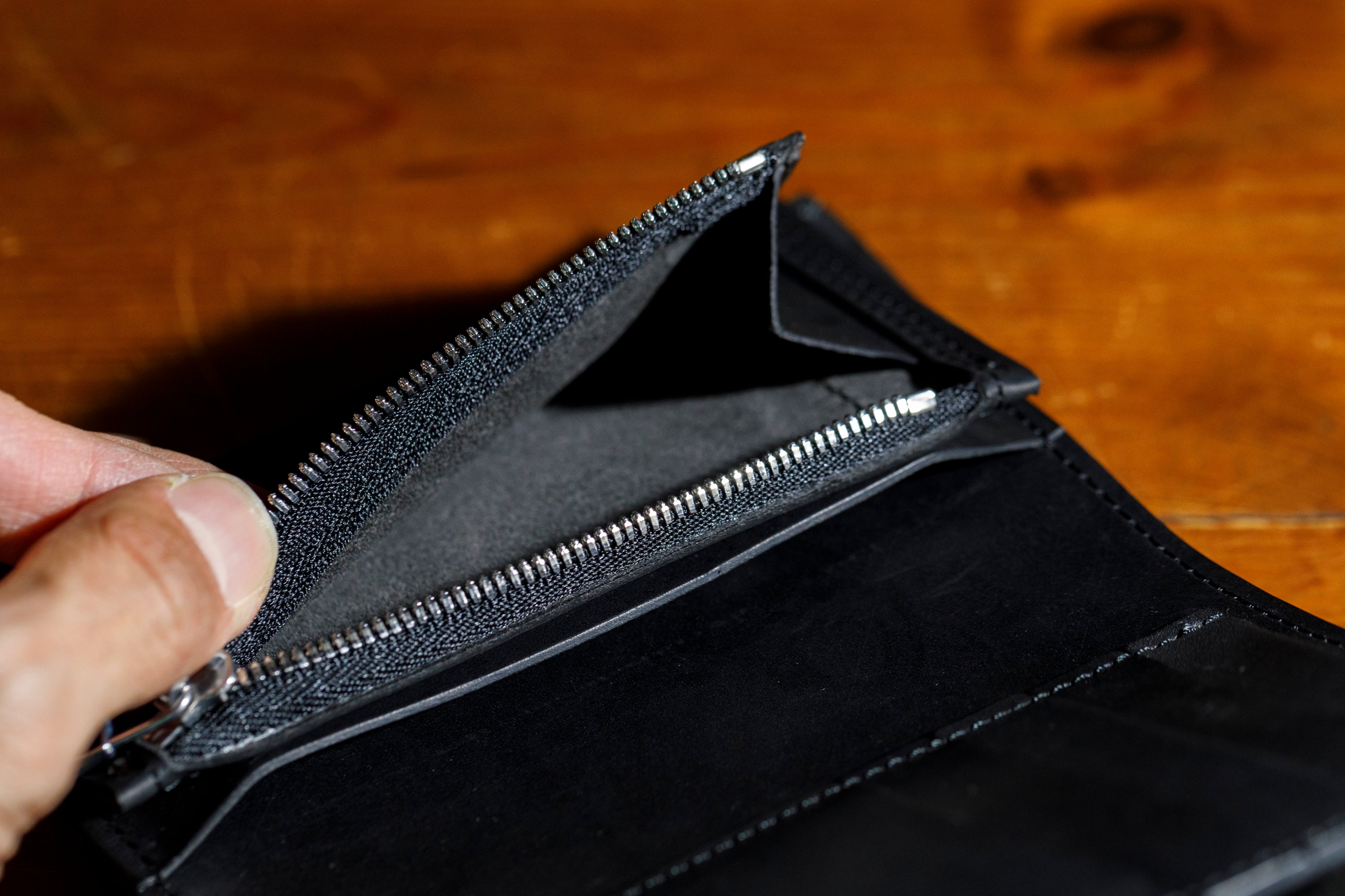 AMIACALVA / AK-007 GUIDI&ROSELLINI MEDIUM WALLET - Black – reggio