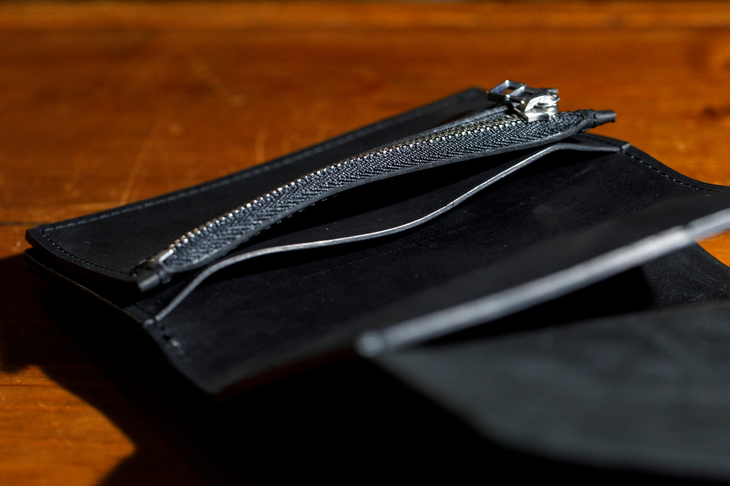 AMIACALVA / AK-007 GUIDI&ROSELLINI MEDIUM WALLET - Black