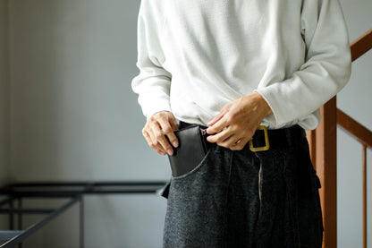 AMIACALVA / AK-043 GUIDI&ROSELLINI SHORT ZIP WALLET - Black