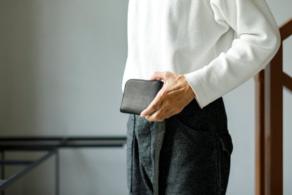 AMIACALVA / AK-043 GUIDI&ROSELLINI SHORT ZIP WALLET - Black
