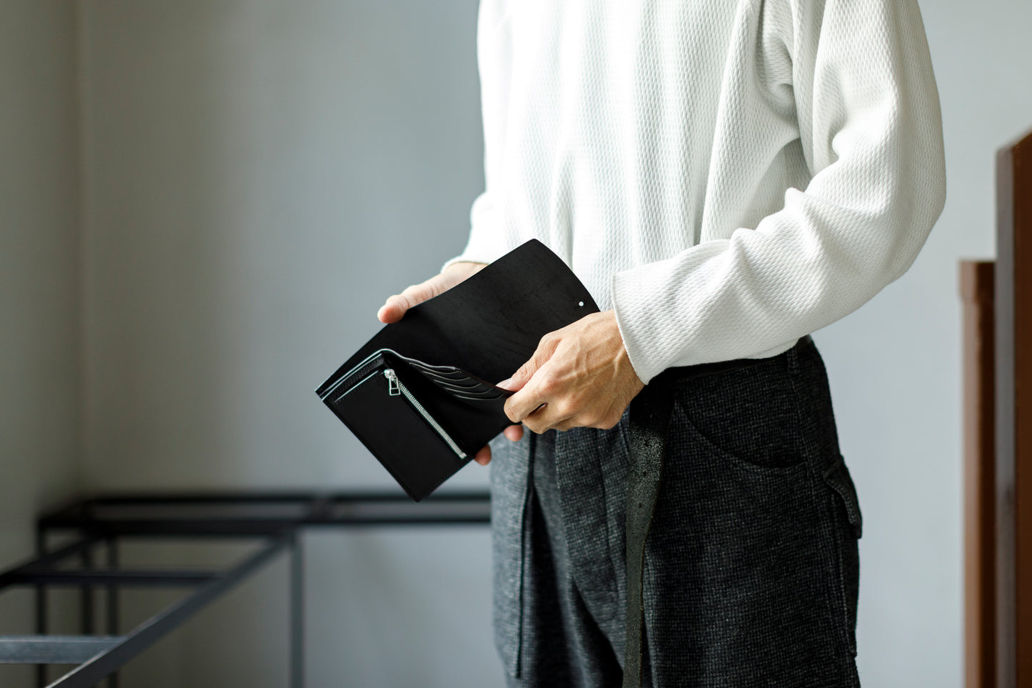 AMIACALVA / AK-007 GUIDI&ROSELLINI MEDIUM WALLET - Black