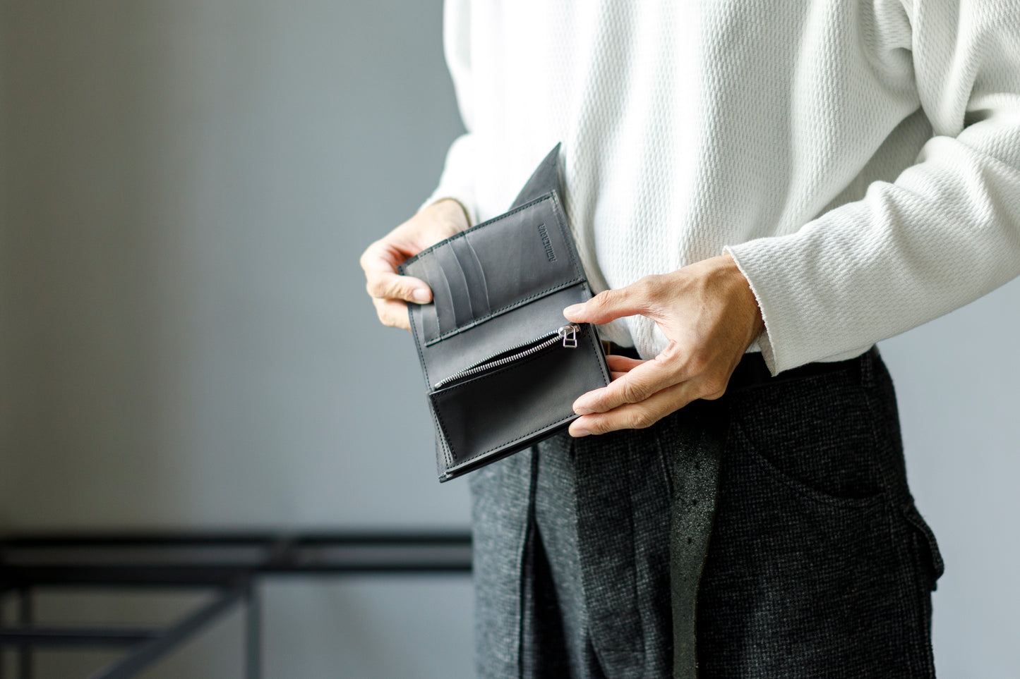 AMIACALVA / AK-007 GUIDI&ROSELLINI MEDIUM WALLET - Black