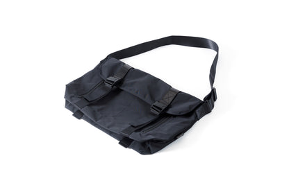 AMIACALVA F036 GABARDINE MESSENGER BAG - Black / Size L