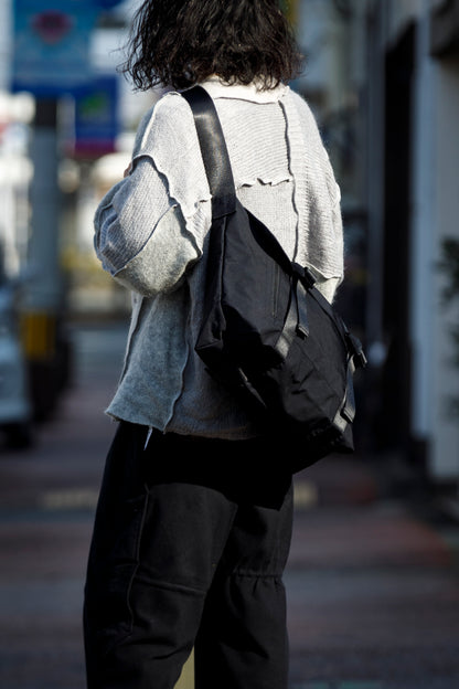 AMIACALVA F036 GABARDINE MESSENGER BAG - Black / Size L