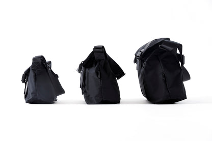AMIACALVA F036 GABARDINE MESSENGER BAG - Black / Size L