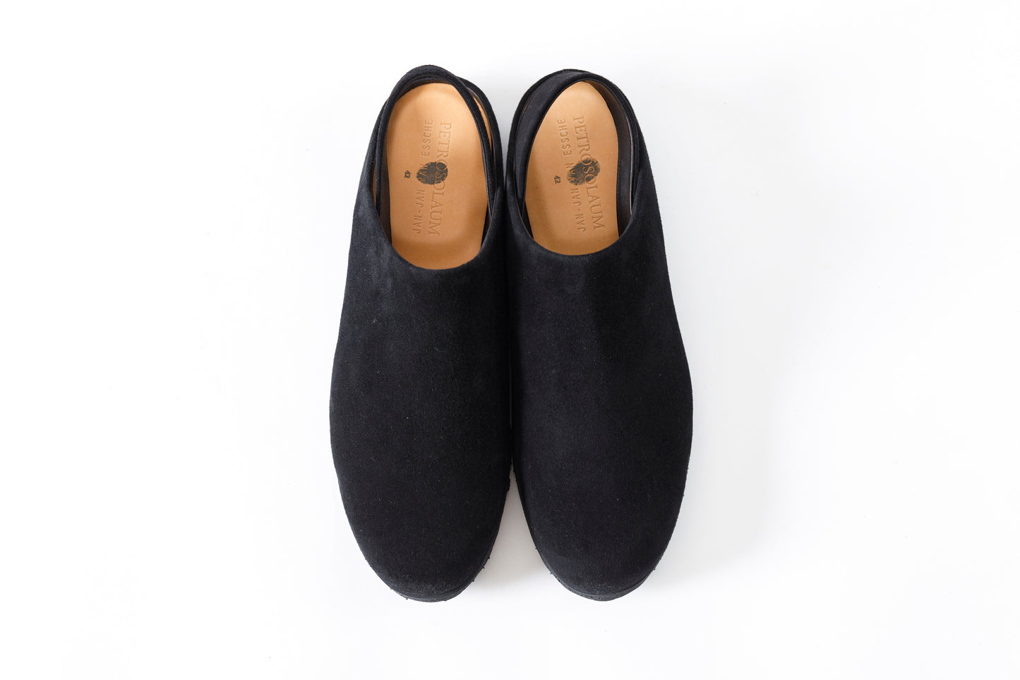 PETROSOLAUM × JAN-JAN VAN ESSCHE / SABOT / DEER SUEDE - Black