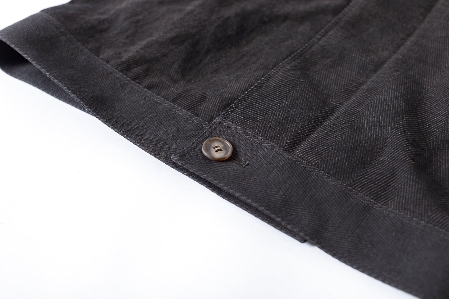 山内 / 26122-doro / 泥染ウールリネンヘリンボーン・セミダブルジップジャケット -doro サイズ4