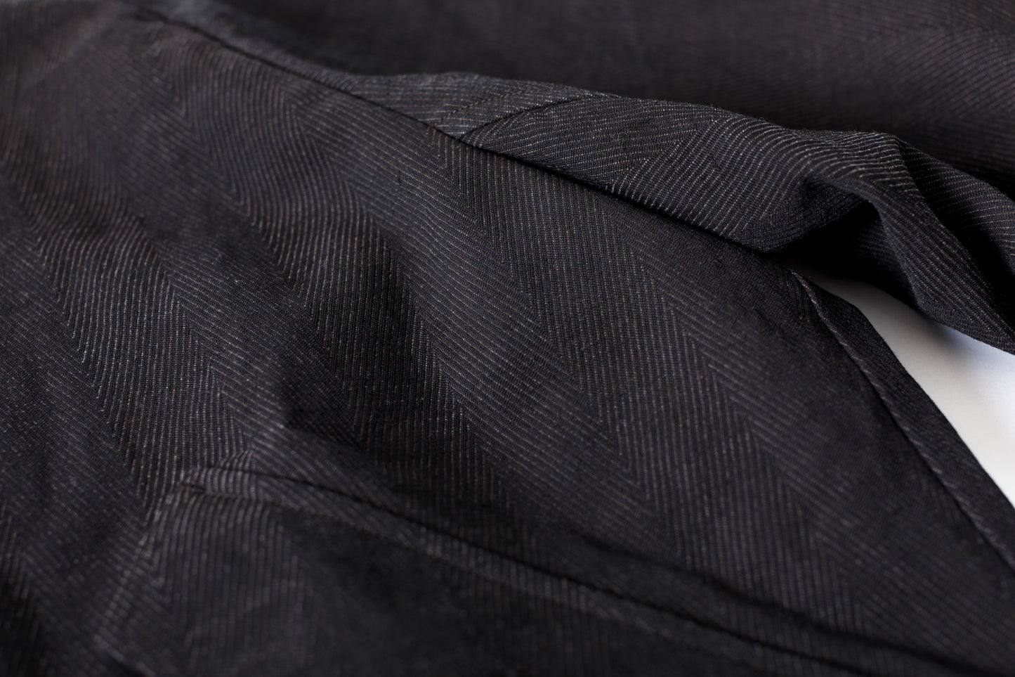 山内 / 26122-doro / 泥染ウールリネンヘリンボーン・セミダブルジップジャケット -doro サイズ4