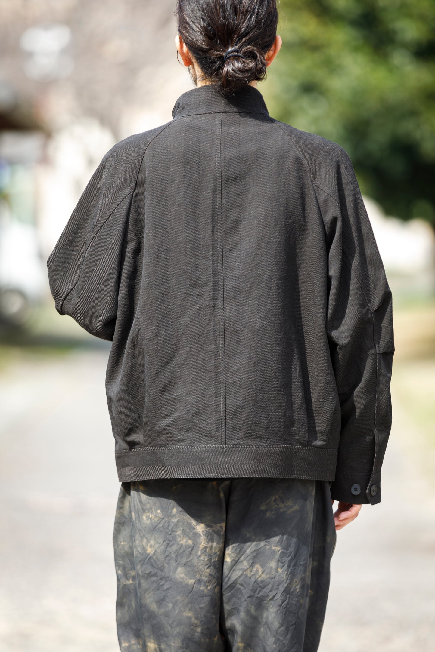 山内 / 26122-doro / 泥染ウールリネンヘリンボーン・セミダブルジップジャケット -doro サイズ4