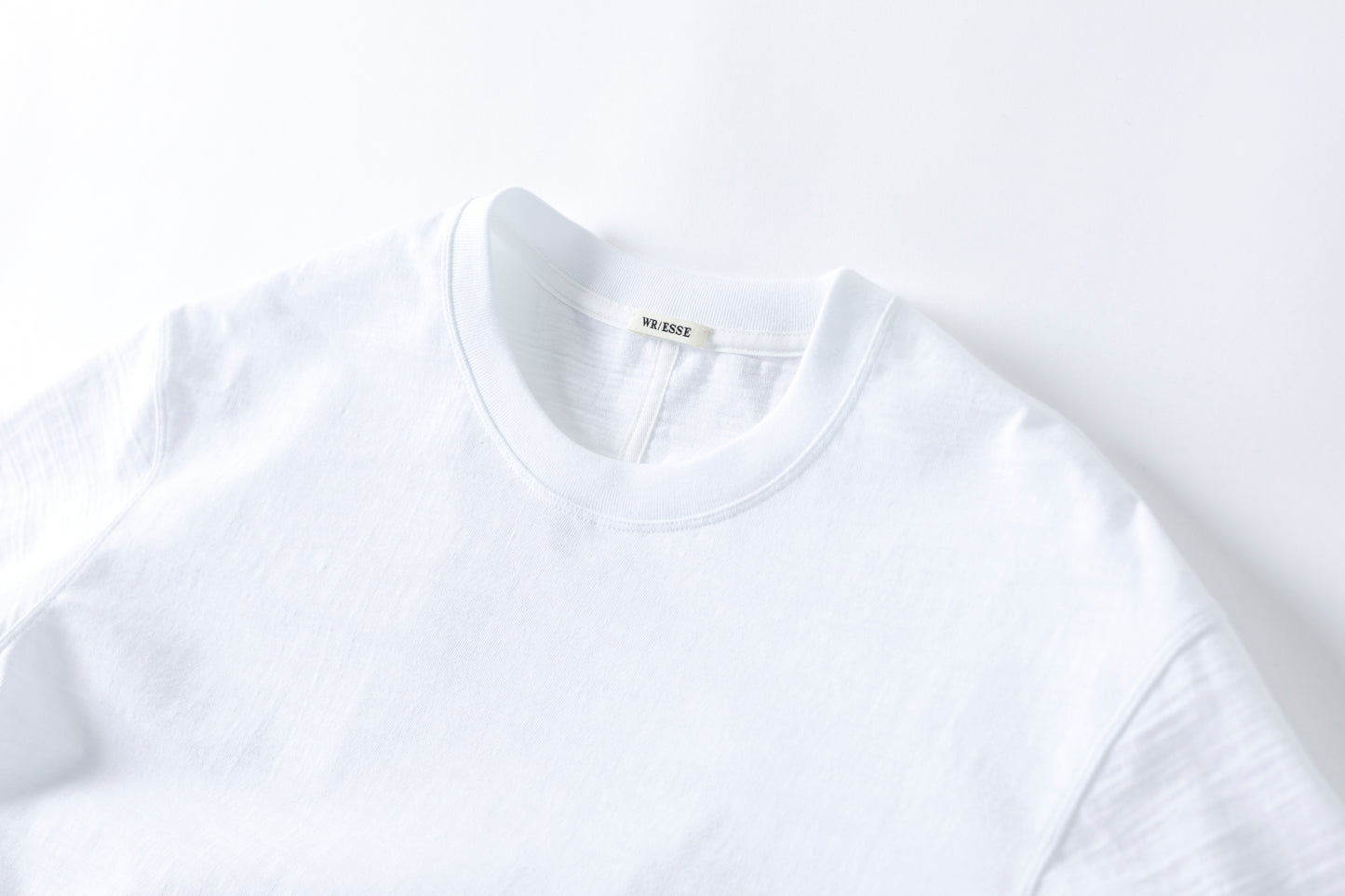 WONDER ROOM ESSE / The Plain - White