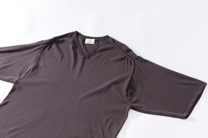 Nikki ESSENTIAL PIECE / Hight Twist V-neck Foot Ball Tee - Brown