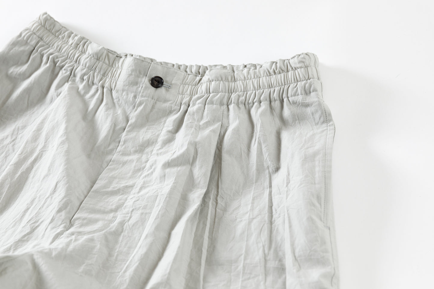 Nikki ESSENTIAL PIECE / Cotton Silk Faille Easy Shorts  - Light Grey