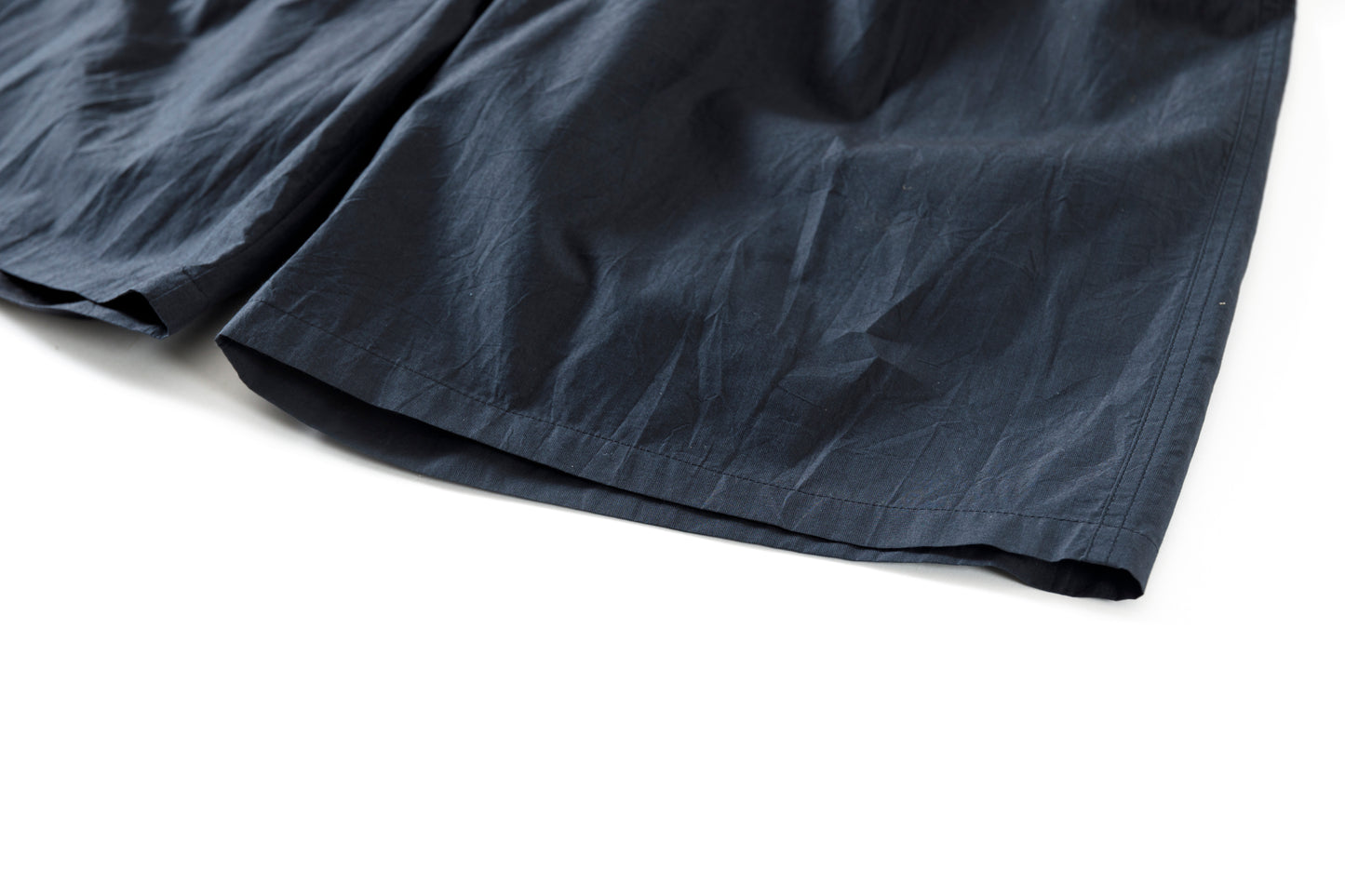 Nikki ESSENTIAL PIECES / Cotton Silk Faille Easy Shorts  - Black